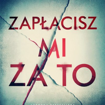 Okładka książki - tytuł na rozdartym papier z czerwonymi plamami i zaciekami.